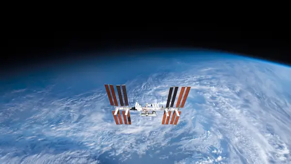 4k地球壁纸-电影 - 空间-行星「哲风壁纸」
