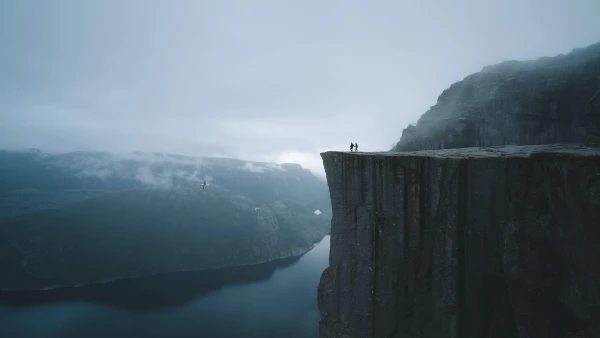 4k人们壁纸-云 - 水-河「哲风壁纸」