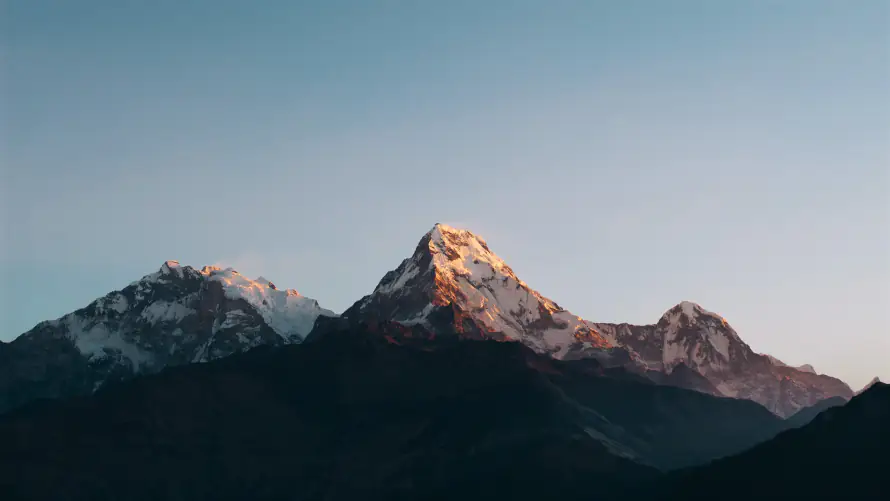 4k山脉壁纸 - 日照金山 - 电脑壁纸 - wallpaper「哲风壁纸」 4k山脉壁纸 - 日照金山 - 电脑壁纸 - wallpaper「哲风壁纸」