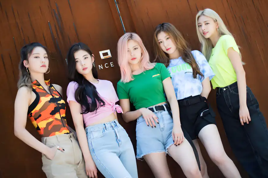 4k女团壁纸-kpop女团 - 桌面-免费下载「哲风壁纸」