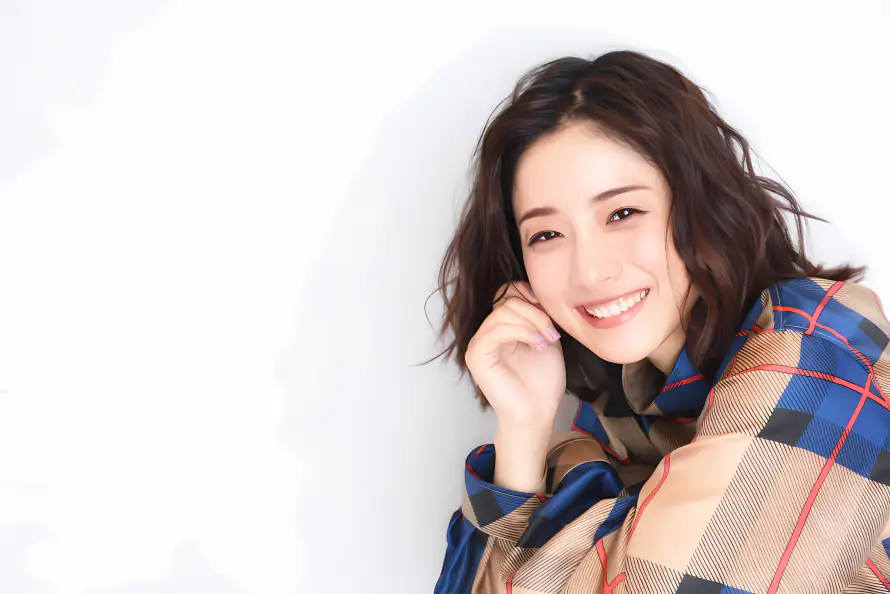 2k石原里美壁纸-日本女演员 - 桌面-免费下载「哲风壁纸」