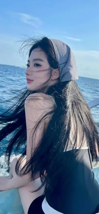 4k大海壁纸 - 美女 - 手机壁纸 - wallpaper「哲风壁纸」