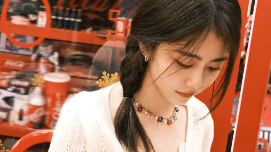 4k女明星壁纸-谭松韵 - 优雅女神-麻花辫造型「哲风壁纸」 4k女明星壁纸-谭松韵 - 优雅女神-麻花辫造型「哲风壁纸」