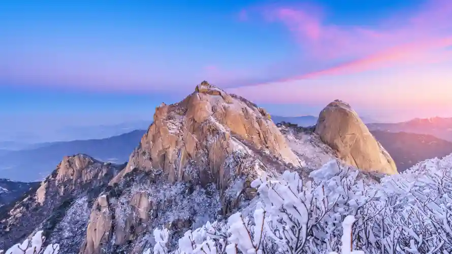 4k自然壁纸-风景 - 雪山峰-日照金山「哲风壁纸」