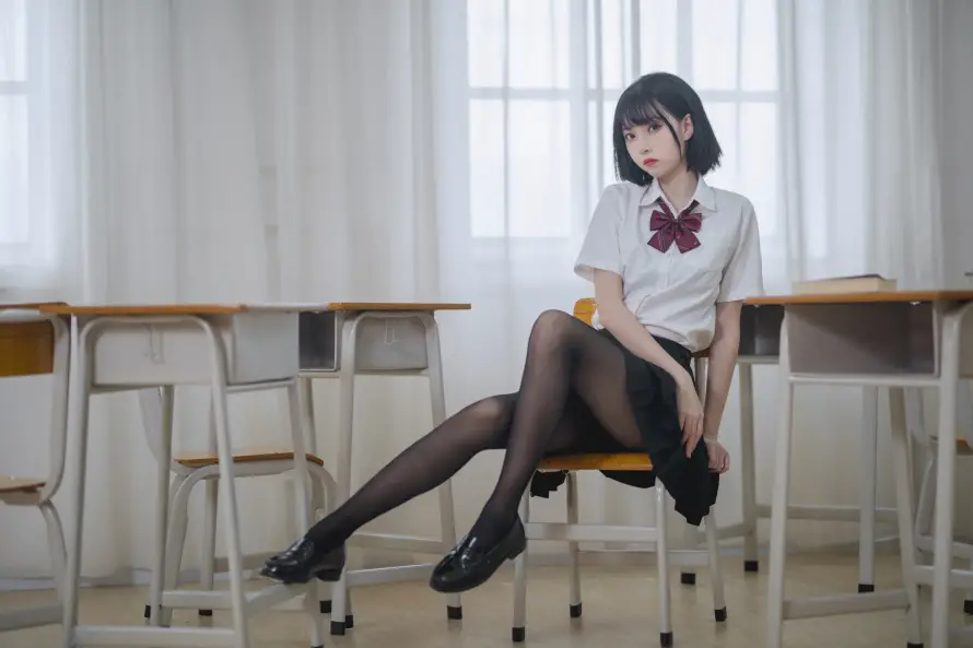 7k写真壁纸-制服 - 套图-美女「哲风壁纸」