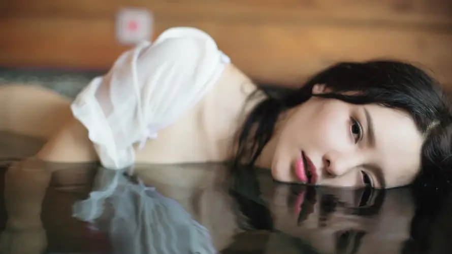 5k女生壁纸-性感 - 时尚-魅力「哲风壁纸」
