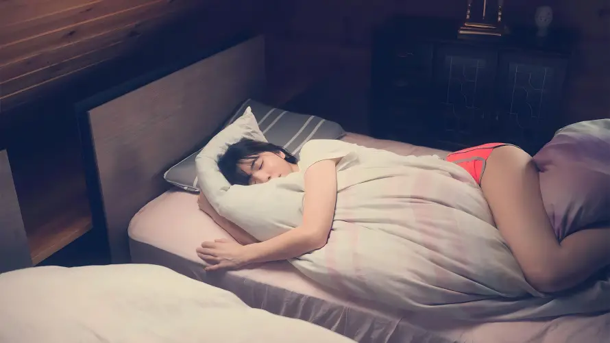7k入眠壁纸-卧室 - 场景-女子「哲风壁纸」