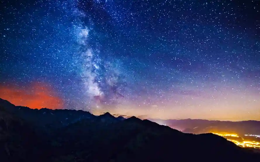 4k夜景壁纸-山脉 - 星空-夕阳晚霞「哲风壁纸」
