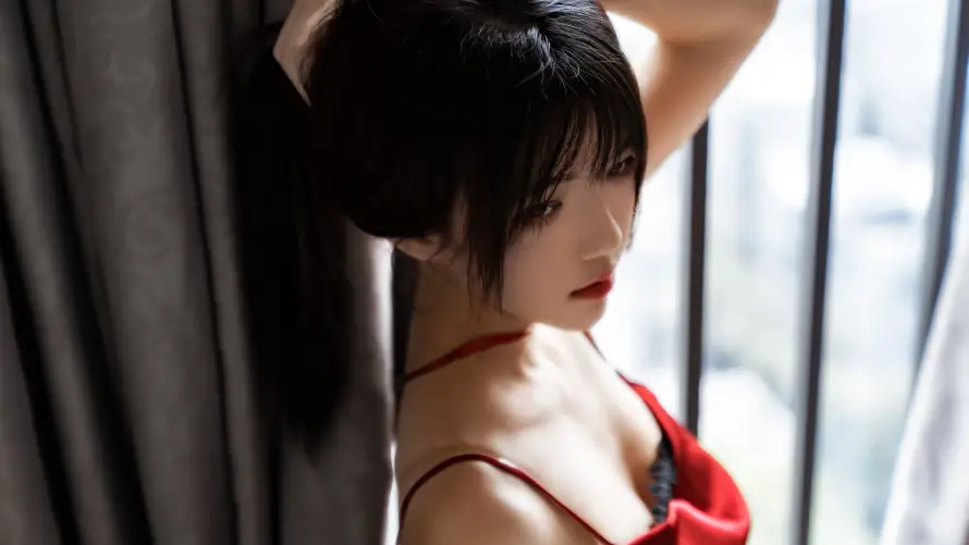 4k壁纸壁纸-美女 - 性感美女-窗边美女「哲风壁纸」