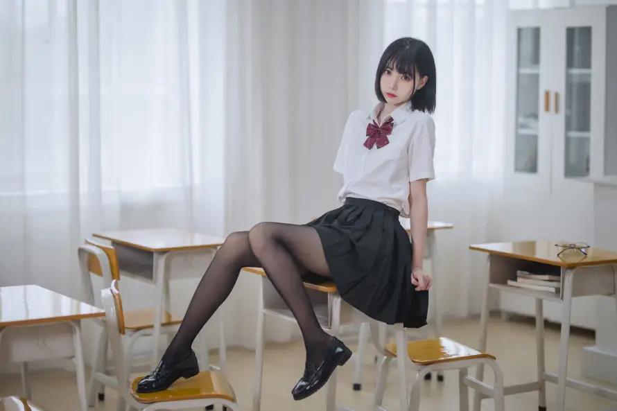 4k少女壁纸-jk - 教室-校园「哲风壁纸」