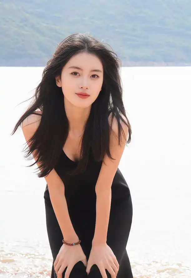 4k海边壁纸 - 美女 - 身姿 - 魅力「哲风壁纸」