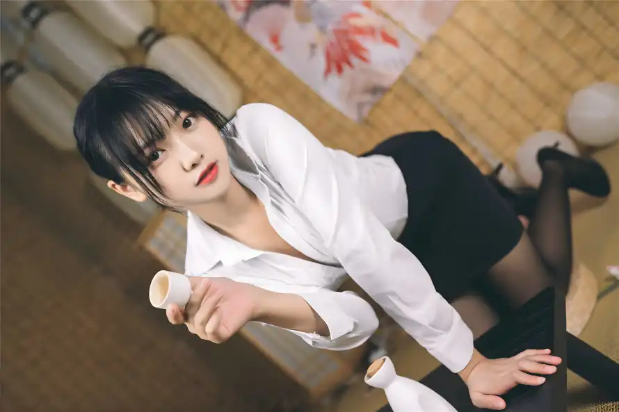 8k制服壁纸-性感 - 美女-诱惑「哲风壁纸」