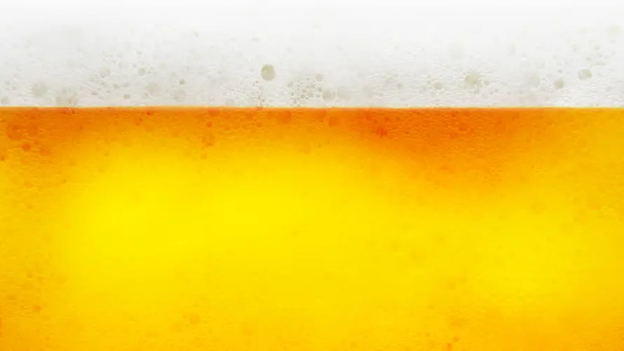 4k创意壁纸 - 啤酒 - 气泡 - 简约「哲风壁纸」