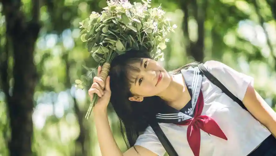2k写真壁纸-少女 - 日系-森林「哲风壁纸」