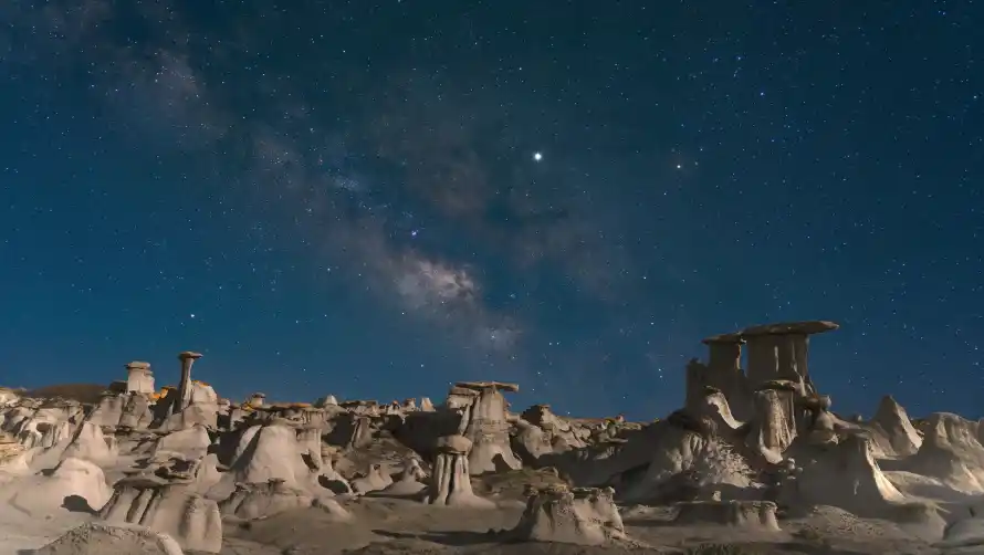2k自然壁纸-风景 - 岩石景观-星空夜景「哲风壁纸」