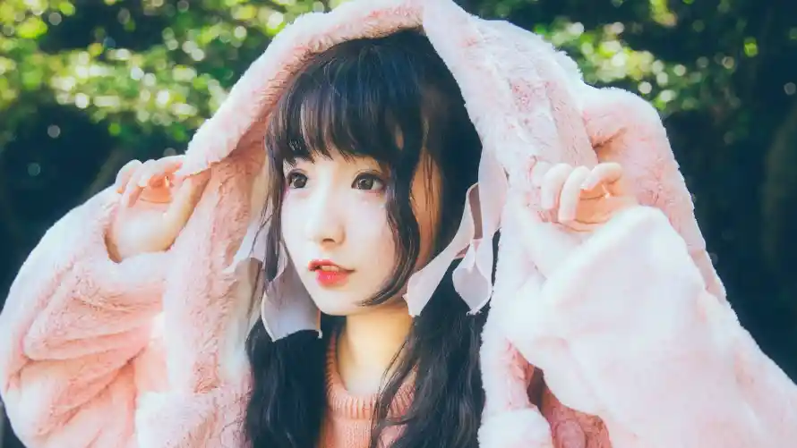 2k可爱壁纸-美女 - 户外美少女-清新风摄影「哲风壁纸」