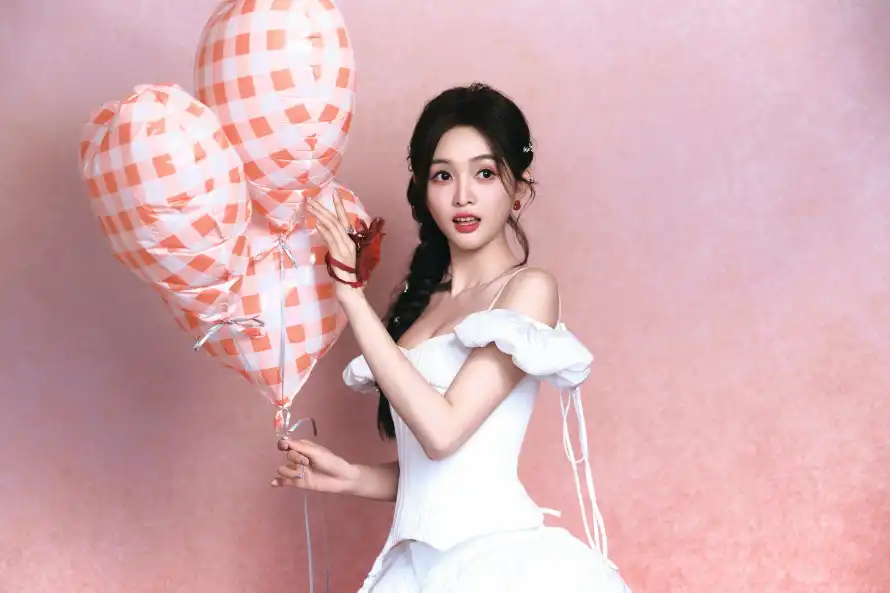 4k写真壁纸-气球 - 甜美-吴宣仪「哲风壁纸」