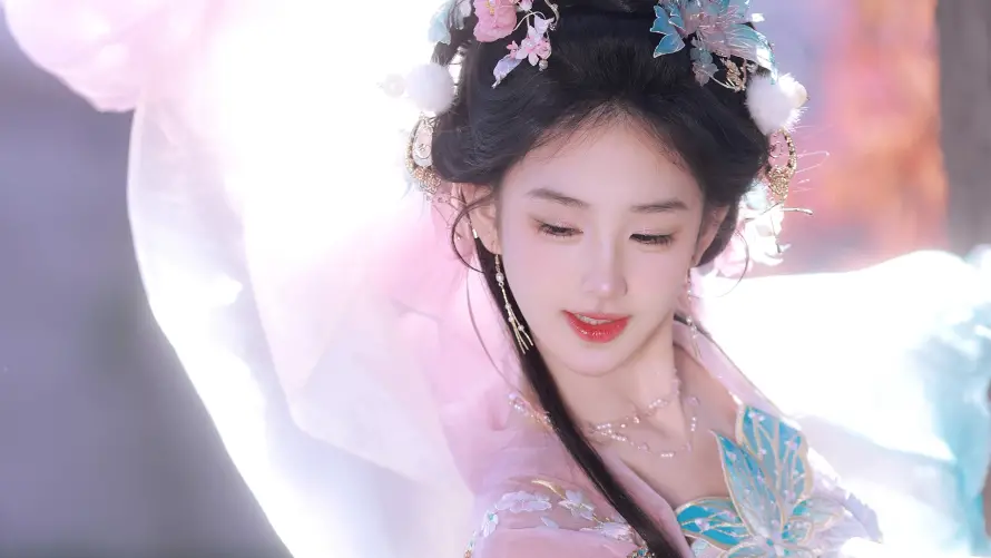 2k古风壁纸-美女 - 古典妆容-古风美女「哲风壁纸」