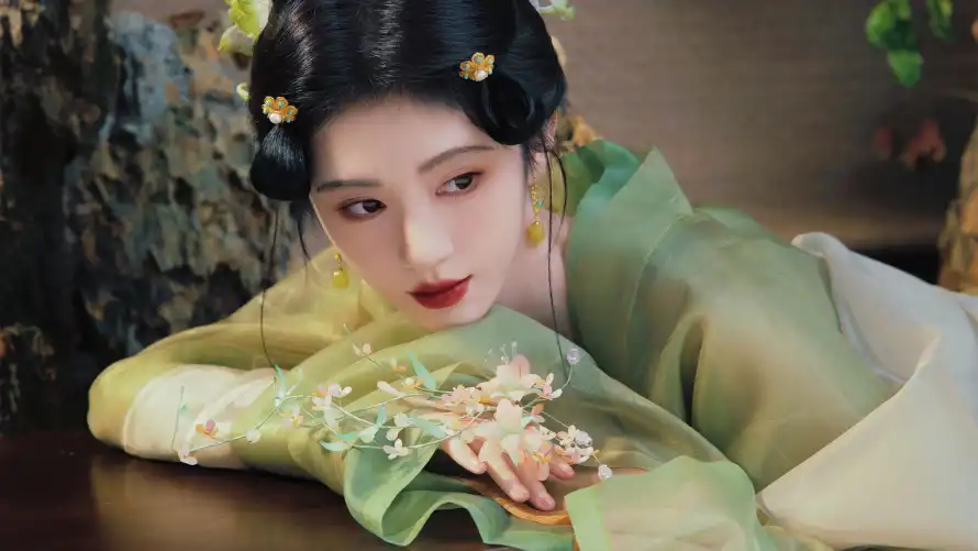 2k明星壁纸-汉服 - 美女-古装美女「哲风壁纸」