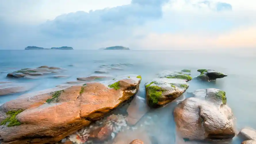 4k河流壁纸-礁石 - 岩石风光-海景素材「哲风壁纸」