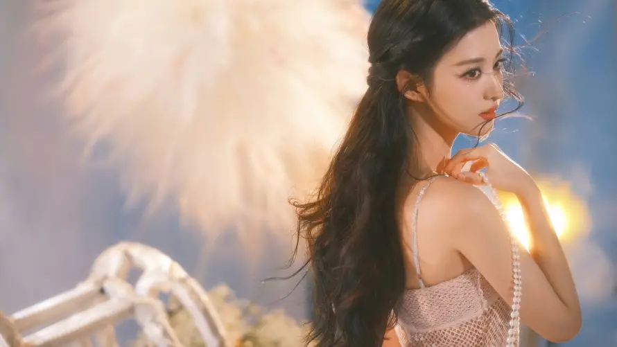 4k女神壁纸-美女 - 优雅造型-梦幻灯光「哲风壁纸」