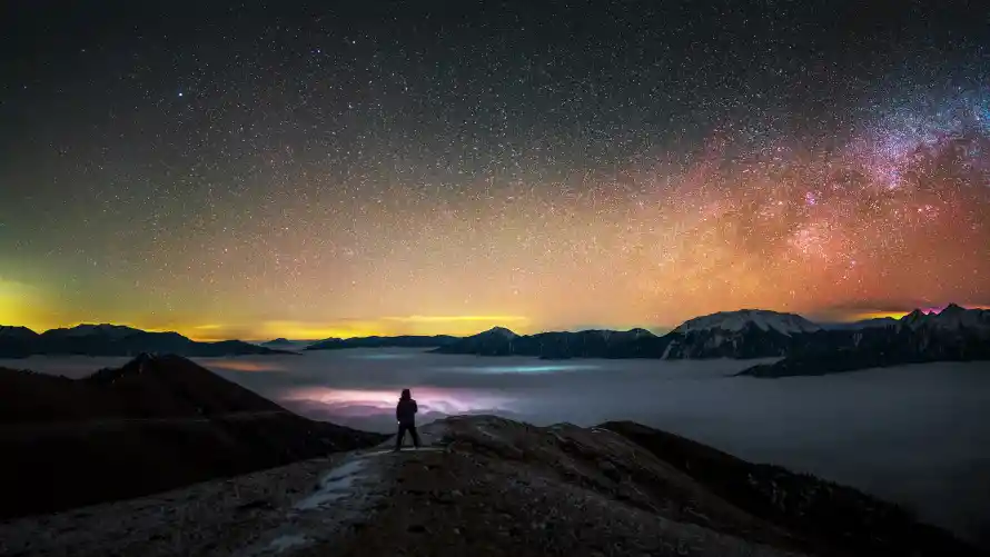 3k云海壁纸-夜景 - 宇宙-山脉「哲风壁纸」