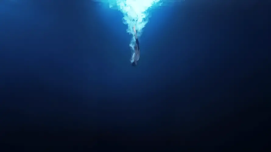 4k坠海壁纸-海洋 - 深海-人物剪影「哲风壁纸」