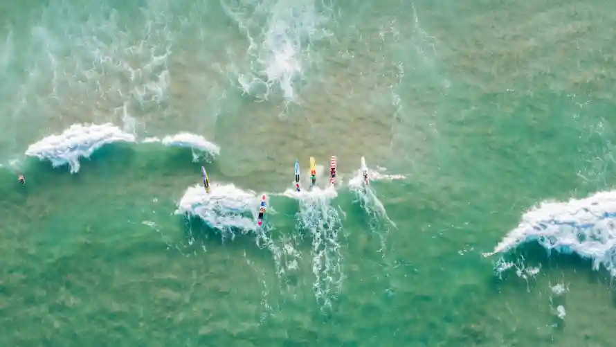 4k冲浪壁纸-浪花 - 海景-碧海「哲风壁纸」