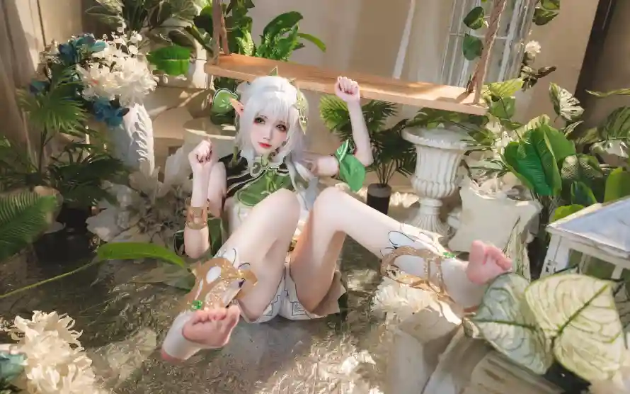 4k草神壁纸 - cos - 绿植背景 - 原神cos「哲风壁纸」