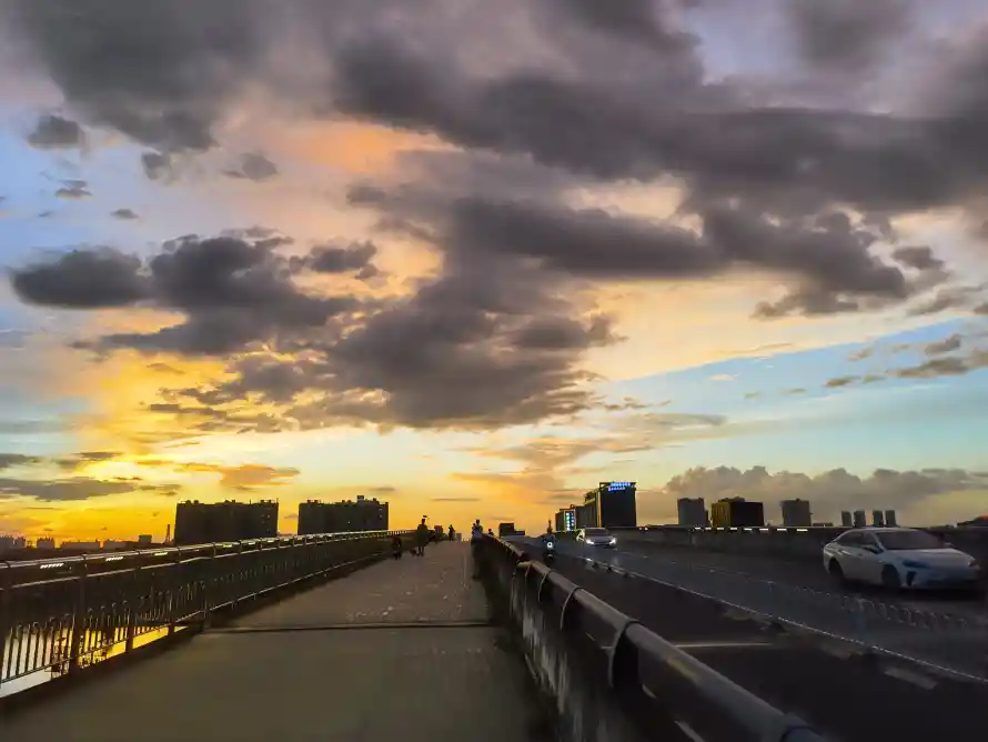 4k城市壁纸-天空 - 晚霞-桥梁「哲风壁纸」