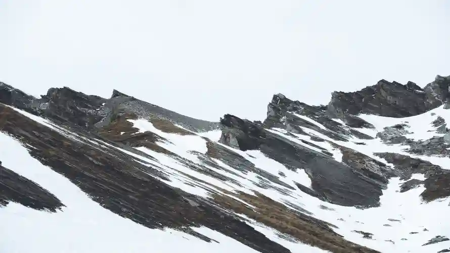 4k岩石壁纸-自然 - 雪山-风景「哲风壁纸」