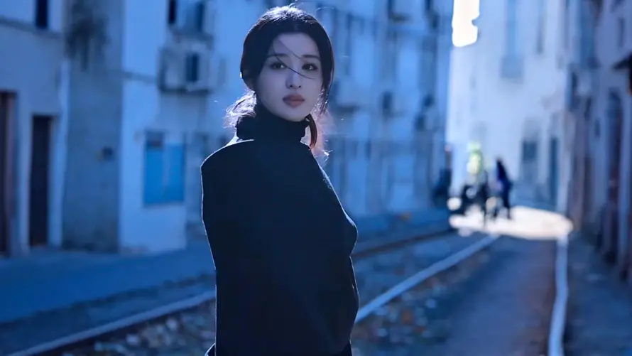 3k美女壁纸-王楚然 - 户外摄影-时尚美女「哲风壁纸」