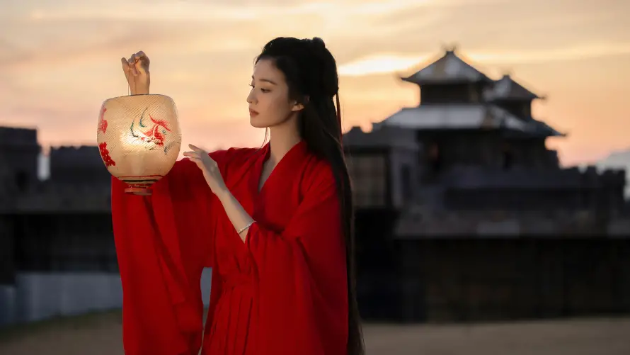 4k美女壁纸-王楚然 - 古风灯笼-红衣古装「哲风壁纸」