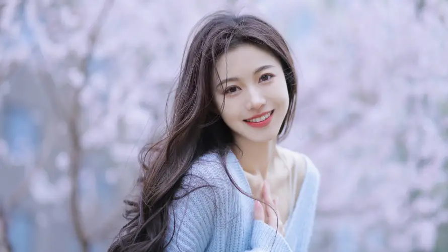 2k微笑壁纸-樱花 - 美女-长发「哲风壁纸」