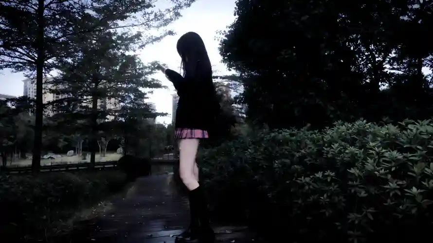 3k树林壁纸-jk - 美女-背影「哲风壁纸」 3k树林壁纸-jk - 美女-背影「哲风壁纸」