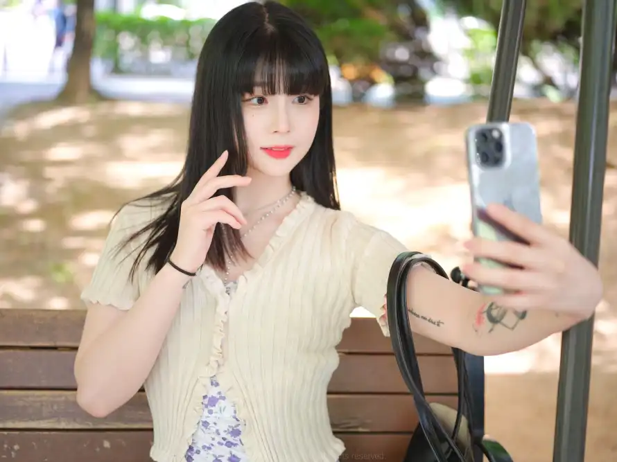 2k写真壁纸-户外 - 纹身-美女「哲风壁纸」