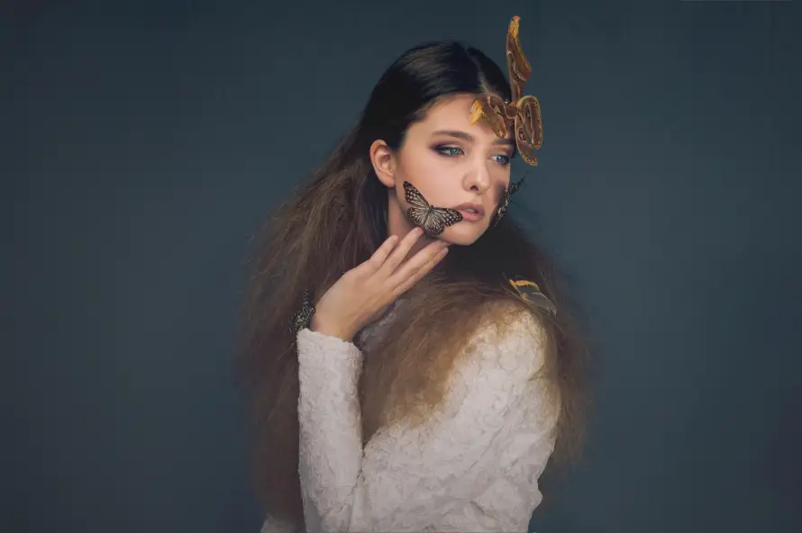 3k优雅壁纸-国外 - 白衣-美女「哲风壁纸」