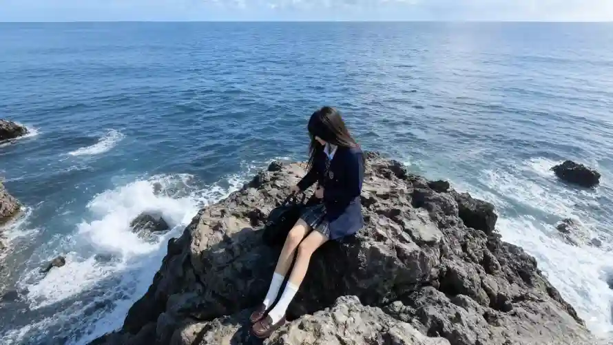 2k少女壁纸-jk - 海浪-海边「哲风壁纸」