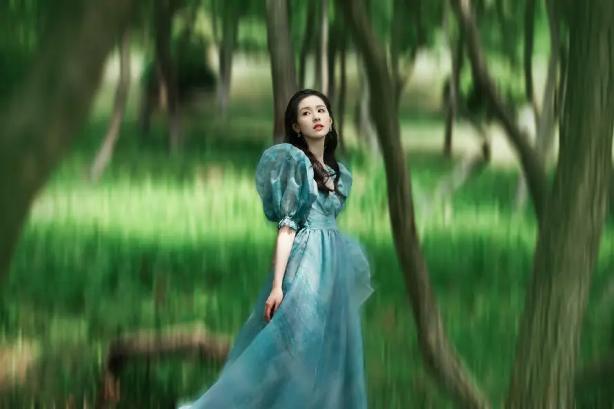 2k树林壁纸-清新 - 草地-女明星「哲风壁纸」