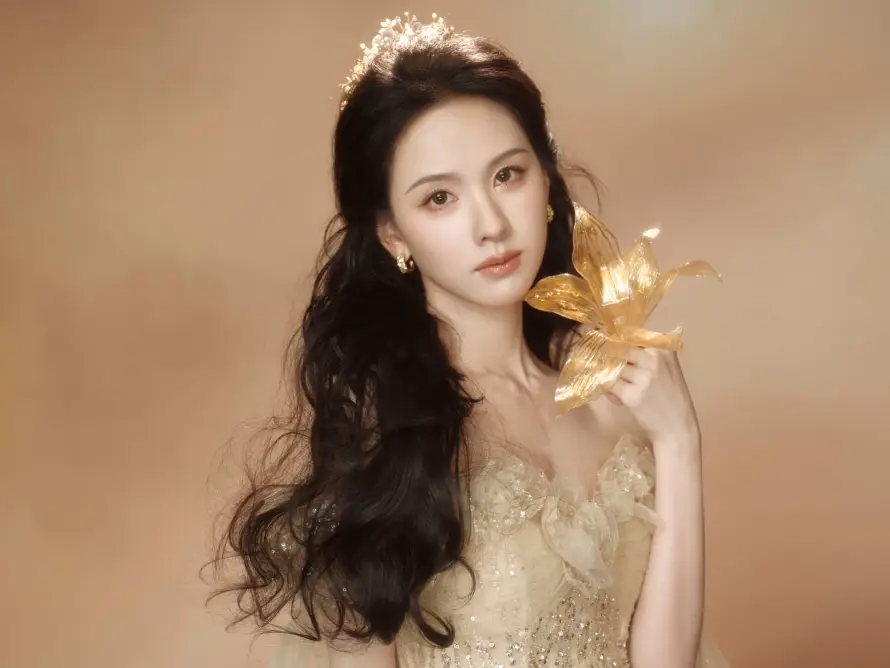 2k优雅壁纸-卷发 - 头饰-女明星「哲风壁纸」