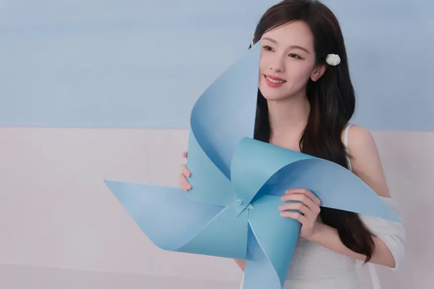2k甜美壁纸-长发 - 女明星-陈都灵「哲风壁纸」