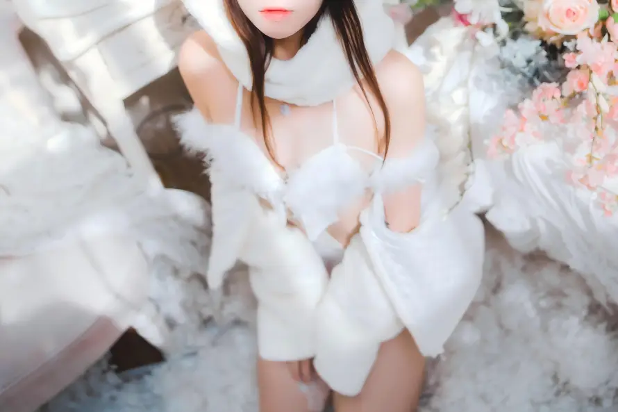 10k写真壁纸-性感 - 毛绒-白衣「哲风壁纸」