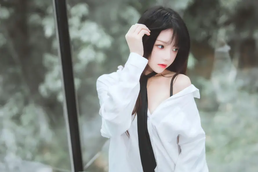 8k户外壁纸-清新 - 红唇-美女「哲风壁纸」 8k户外壁纸-清新 - 红唇-美女「哲风壁纸」