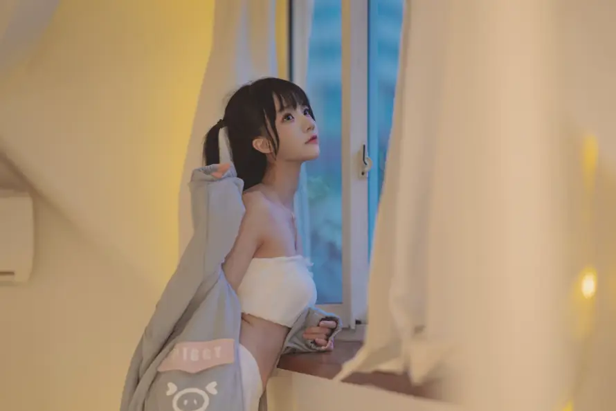 5k写真壁纸-可爱 - 女孩-居家「哲风壁纸」