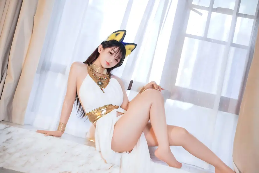 10k美女壁纸-cos - 猫耳头饰-白色服饰「哲风壁纸」