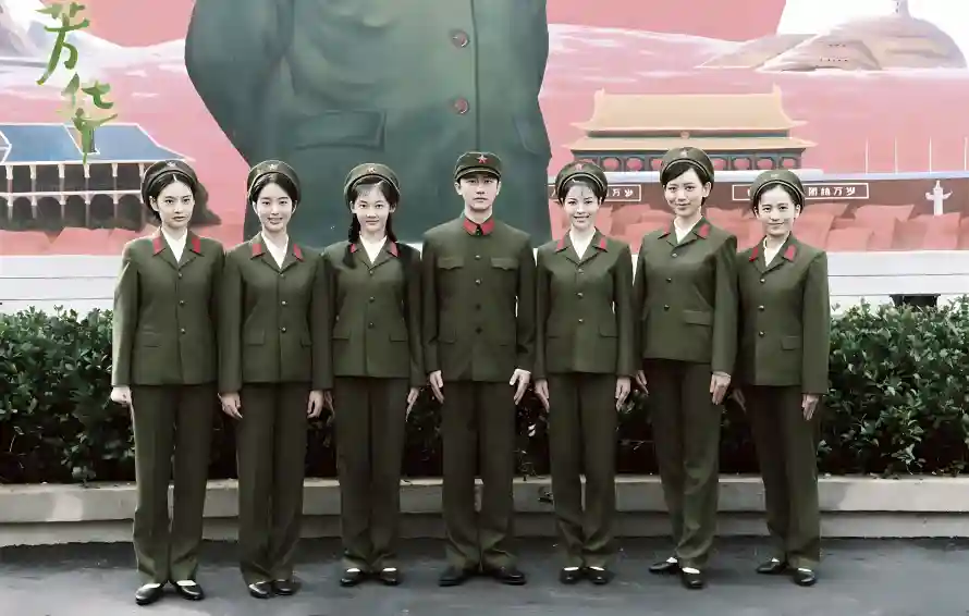2k军装壁纸-芳华 - 苗苗-黄轩「哲风壁纸」