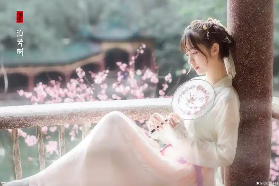 5k写真壁纸-古亭 - 古风-团扇「哲风壁纸」