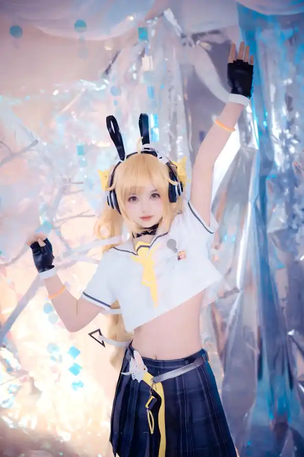 4k兔耳壁纸 - 短裙 - 黄发 - cos「哲风壁纸」
