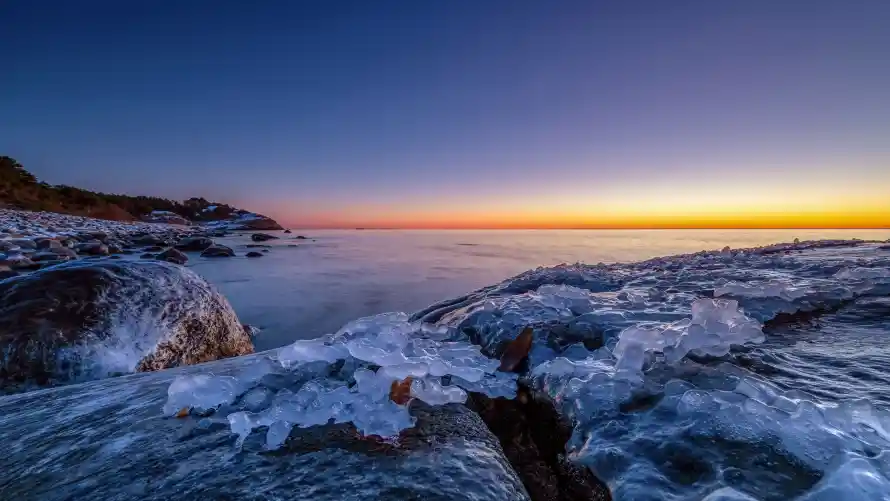 4k冰景壁纸-冰雪 - 岩石-日出「哲风壁纸」