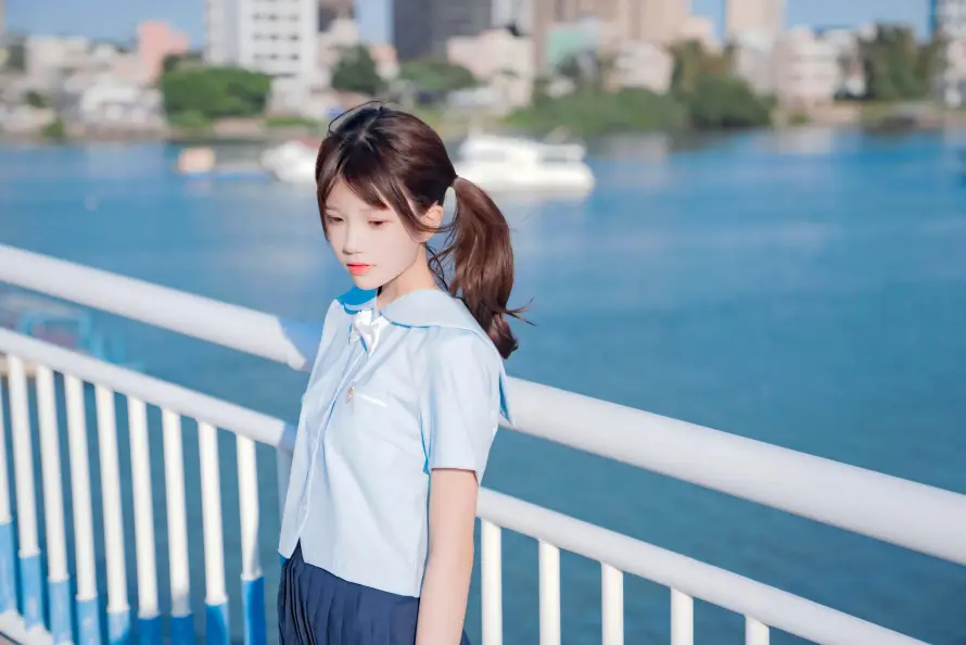 8k女生壁纸-桥 - 街拍-双马尾「哲风壁纸」